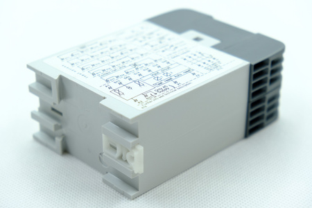 ABB 2TLA010026R0000 Safety relay