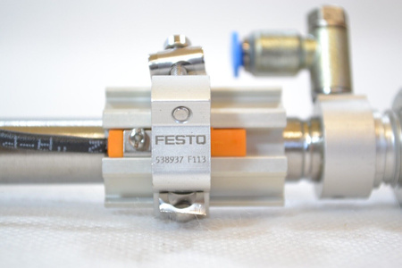 Festo DSNU-12-200-P-A (19197) ISO cylinder + 2 x IFM proximity sensors