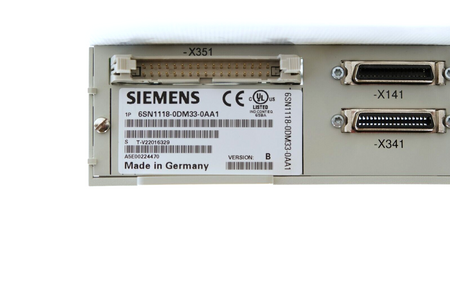 Siemens 6SN1118-0DM33-0AA1 SIMODRIVE 611 ver. B Digital Regelungseinschub