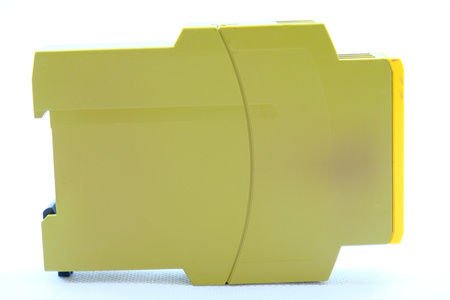 Pilz PNOZ x2.1 2s (774306) Przekaźnik bezpieczeństwa, Safety relay