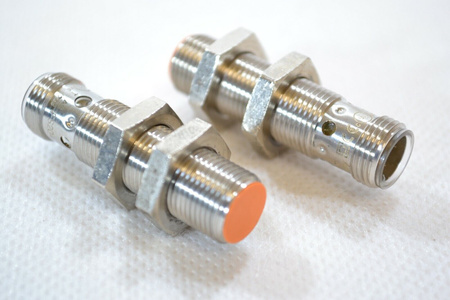 IFM IFS204 x 2 pieces Inductive sensors