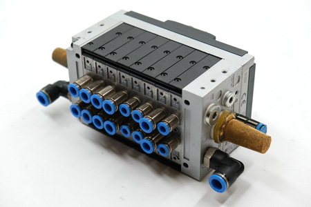 Festo CPV14-GE-FB-8 (18262) + 8 x CPV14-M1H-5LS-1/8 (161360) + CPV-14-VI (18210)