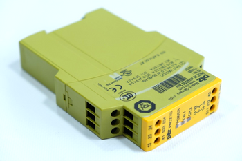 Pilz PNOZ X5 24VACDC 2n/o (774325) Safety relay