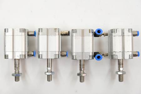 Festo ADVU-25-15-A-P-A (156610) Satz mit 4 Kompaktzylinder