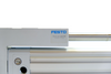 Festo FENG-32-100-KF (34494) + DSBC-32-100-PPVA-N3 (1376426) Siłownik z prowadze