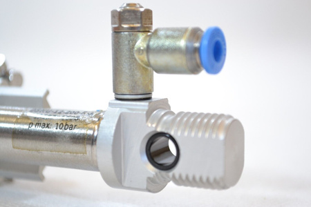 Festo DSNU-12-200-P-A (19197) ISO cylinder + 2 x IFM proximity sensors