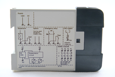 ABB 2TLA010033R0000  Przekaźnik bezpieczeństwa