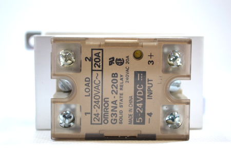 Omron G3NA-220B + Y92B-N50 Solid State Relay SSR Przekaźnik półprzewodnikowy