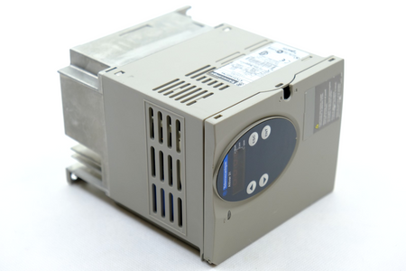 Telemecanique Altivar ATV31H037N4 Frequenzumrichter Frequency Converter