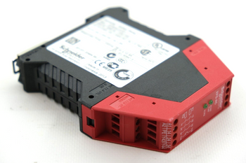 Schneider Electric XPSAC3721 PREVENTA Przekaźnik bezpieczeństwa Safety Relay