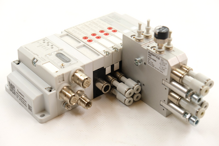 Aventics  PLC: 42 R480796724 x 1 + AES-D-BC-ECAT R412018225 Pneumatic system