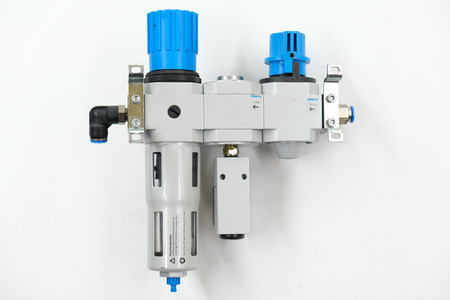 Festo LFR-D-MIDI + FRM-D-MIDI + PEV-1/4-B-OD + HE-D-MIDI Filter regulator
