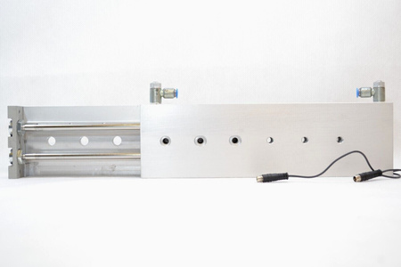 Festo SLT-20-150-A-CC-B (197908) Mini Slide Cylinder + 2 x Näherungssensoren