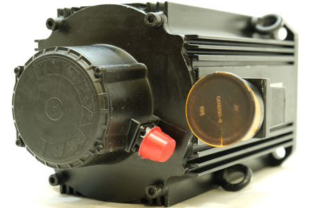 Rexroth Indramat MKD112B-048-KG1-BN PERMANENT MAGNET MOTOR Servo Motor