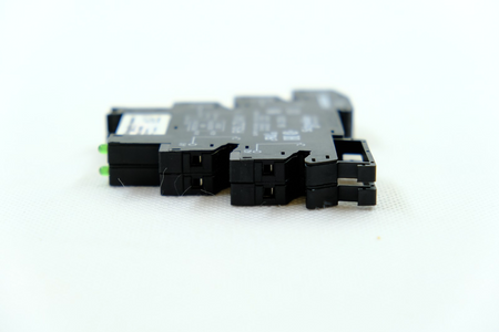 Schneider Electric RSLZVA1 Socket with relay x 2 pcs