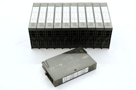 Siemens 6ES7132-4BD01-0AA0 SIMATIC DP Moduły elektroniczne dla ET 200S x 11 sztuk