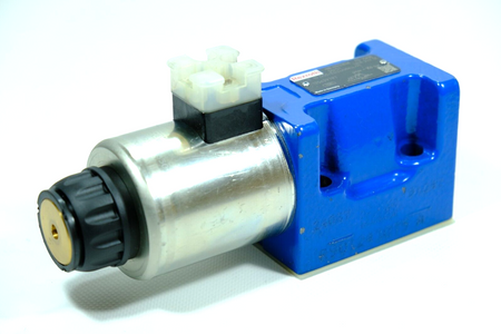 Rexroth 4WE10D50/EG24N9K4/M Solenoid Valve