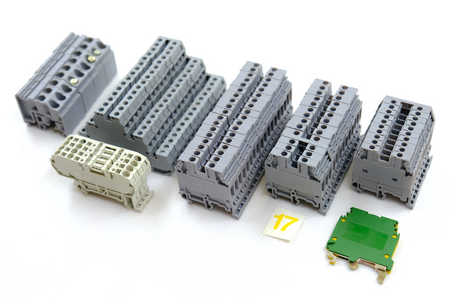 Entrelec 2,5 Terminal blocks Mixed Set of 70 pcs (SET 17.)