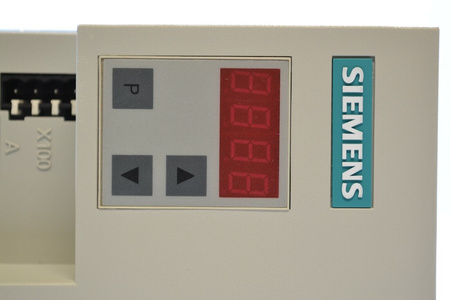 Siemens 6SE7021-3TP50 Masterdrives MC E-Stand:J Umrichter