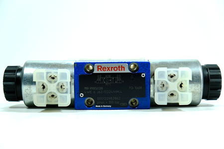 Rexroth 4WE6J62/EG24N9K4  Directional Valve