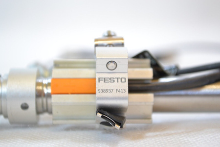 Festo DSNU-12-125-P-A (19195) ISO cylinder + 2 x IFM proximity sensors