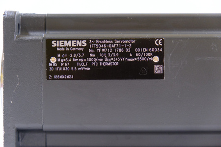 Siemens 1FT5046-0AF71-1 -Z Z=K93, K42, K31 AC-VSA-Motor AC Feed Motor