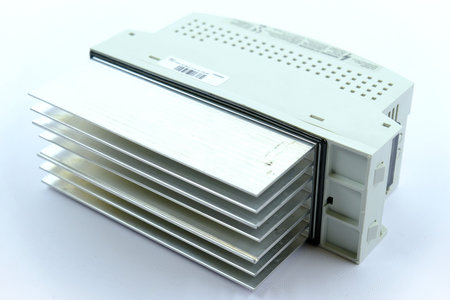 KUKA / Lenze KSD1-32 | 00-105-351 | E93DA113I4B531 Servo Drive Module