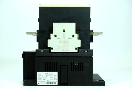 Siemens 3RT1066-6AP36 SIRIUS AC-3e/AC-3 300 A Power Contactor