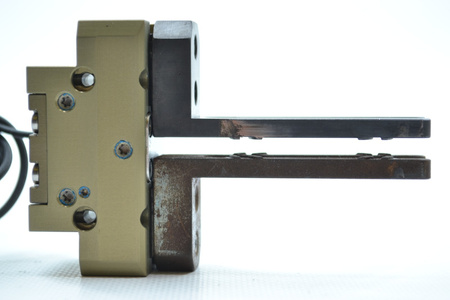 SCHUNK PGN+50-1 (371099) Uniwersalny chwytak z czujnikiem