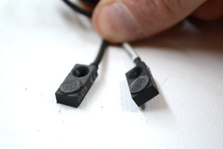 Balluff BES01YM BES R04KC-PSC25F-EP00,3-GS49 Set of 2 Inductive sensors