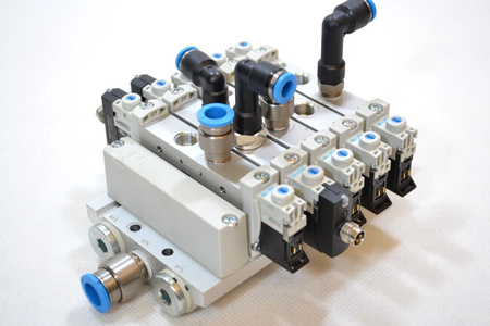 Festo VUVG-L14-P53C-ZT-G18-1P3 x 3 Stk + VUVG-L14-P53C-T-G18-1P3 x 2 Stk + VA...