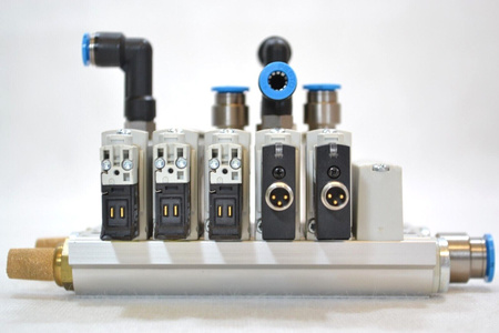 Festo VUVG-L14-P53C-ZT-G18-1P3 x 3 Stk + VUVG-L14-P53C-T-G18-1P3 x 2 Stk + VA...