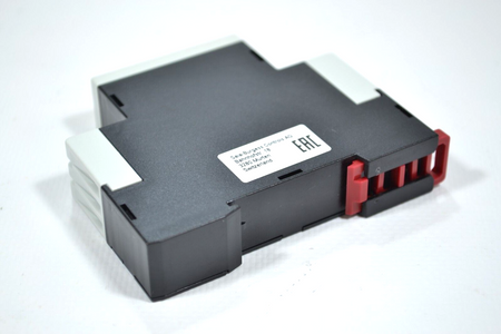 SBC SAIA KOL322H7MRVPN00 Zeitschaltrelais