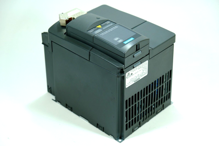 Siemens Micromaster 420 6SE6420-2AD25-5CA1 Inverter Frequency Converter