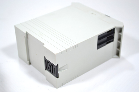 Carlo Gavazzi EUAC400 Spannungsüberwachungsrelais