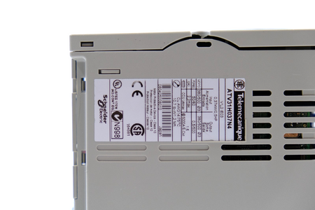 Telemecanique Altivar ATV31H037N4 Frequency Converter