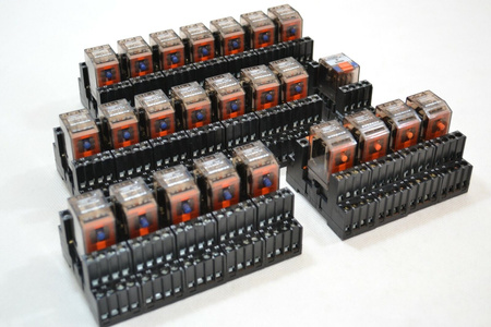 Schrack ZG4500C4 + YZG7870 / ZG460720 / PT570024 x 24 pieces Mini relay socket