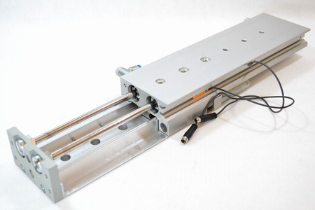 Festo SLT-20-150-A-CC-B (197908) Mini Slide Cylinder + 2 x Näherungssensoren