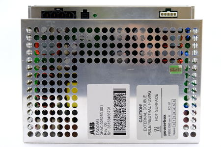 ABB Robotics 3HAC026253-001 / PBSE 1095 DSQC661 Powerbox Moduł zasilający