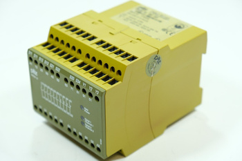 Pilz PNOZ 10 6S/4Ö (774009) Safety relay