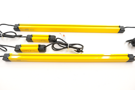 Keyence GL-R63F-T + GL-R63F-R + GL-R08H-T + GL-R08H-R light barrier 4 elemnts
