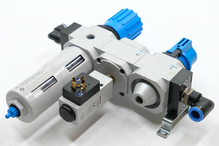 Festo LFR-D-MIDI + FRM-D-MIDI + PEV-1/4-B-OD + HE-D-MIDI Filter regulator