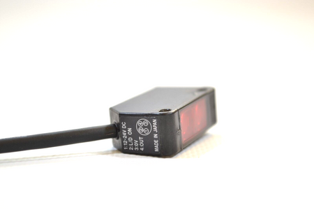 Keyence PZ-V12P Fotoelektrischer Photoelectric Reflective Sensor