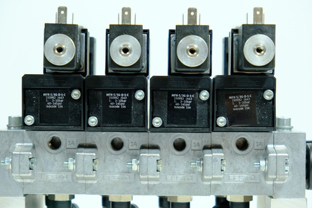 Festo VDMA 24345-C-1 + MFH-5/3G-D-1-C Zawór elektromagnetyczny x 4 Sztuki