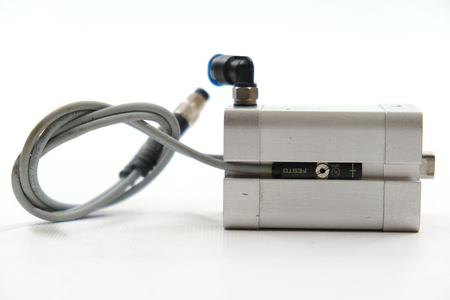Festo ADN-25-25-I-P-A-Q (536250) Compact cylinder + 2 proximity sensors