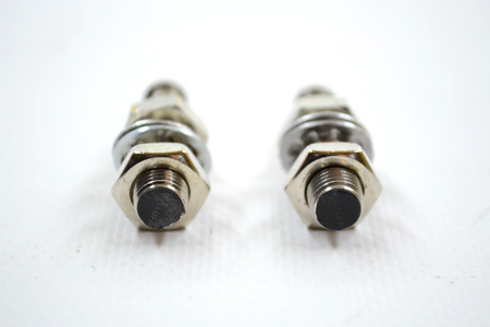 Balluff BES00CK - BES M08EE-PSC20B-S49G-003 Set of 2 Inductive sensors