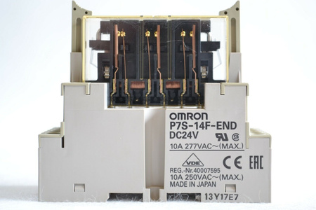 Omron P7S-14F-END + G7S-4A2B-E DC24V relay socket with safety relay