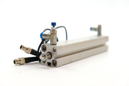 Festo ADN-16-120-A-P-A (536218) Kompaktzylinder + 2 Näherungssensoren