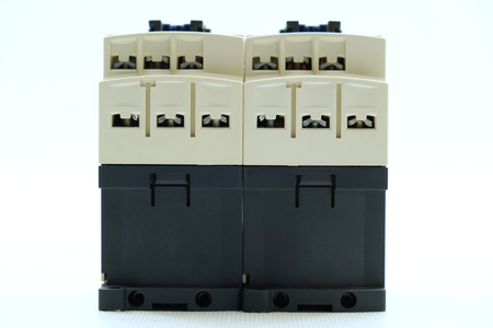 Telemecanique CAD32BL Auxiliary contactor x 2 pcs