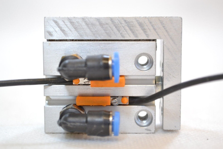 Festo SLS-6-5-P-A (170485) Mini Slide Cylinder + 2 x IFM Näherungssensoren